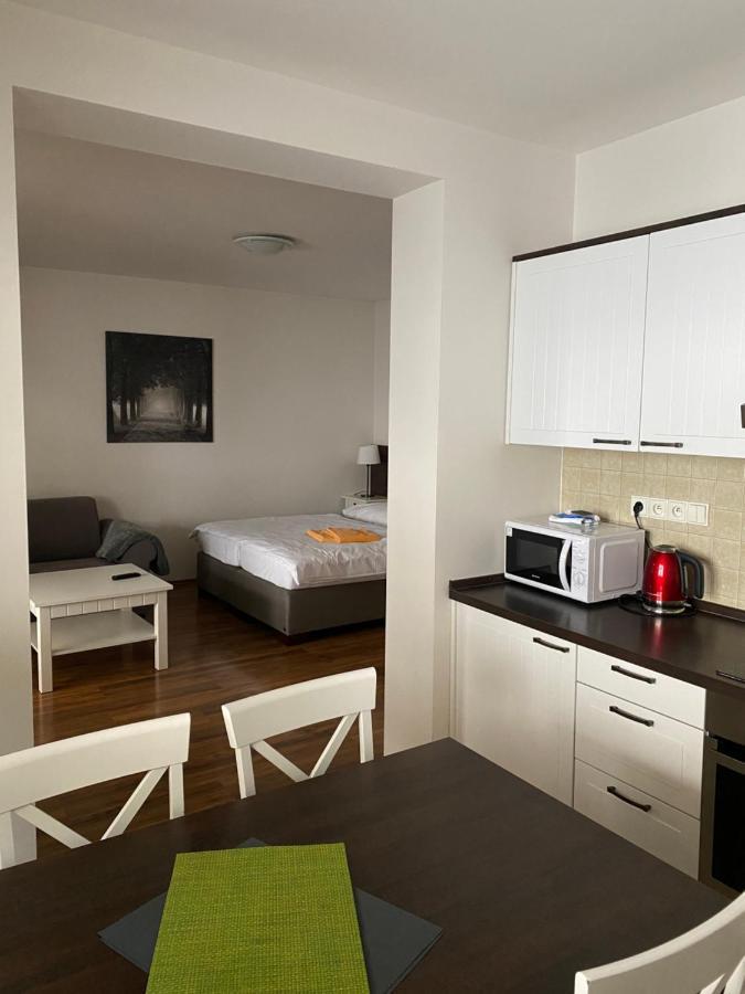 Apartman Viktoria 5 Ruzomberok Esterno foto